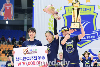 현대건설, IBK기업은행 꺾고 5년 만에 감격의 우승!
