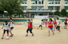 K리그 축구의 날, 달북초에 부산아이파크가 떴다