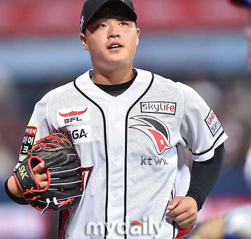 롯데, 박세진 영입으로 투수진 강화…KT는 이정훈 영입으로 공격력 강화!
