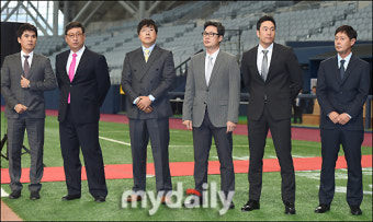 [MD포토] 넥센의 2017년을 이끌어갈 코칭스태프