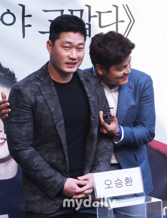 [MD화보] '애교 작렬이야' 추신수, 절친 오승환에 부비부비