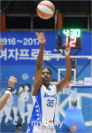 [MD포토] 존스 정확한 슛으로