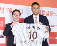 [MD포토] 이대호 빅보이, 6년만에 KBO 복귀