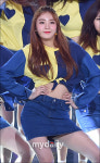 [MD포토] 소나무 나현, 수줍게 볼빨간