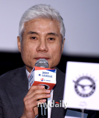 [MD포토] 박경훈 감독 '성남FC로 돌아온 감독님'