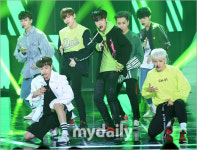 [MD포토] 엠브이피 절도 있는 군무