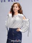 [MD포토] 티아라 은정 상큼한 손인사