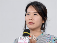 [MD포토] 이지은 PD '세월호 인터뷰 생각하며 글썽'