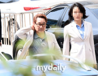 [MD포토] 영장실질심사 출석하는 영화배우 기주봉