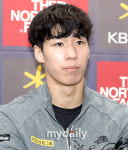 [MD포토] 황대헌 긴장되네요