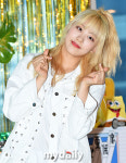 [MD포토] 루아 고개를 까딱