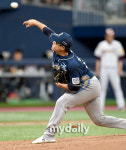 113구 역투 NC 장현식, 7이닝 3자책에도 8승 무산