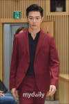 [MD포토] 김재욱, 모델 포스 풍기며
