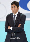 [MD포토] 신진식 감독 신중한 표정