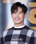 [MD포토] 신하균 빠져드는 미소
