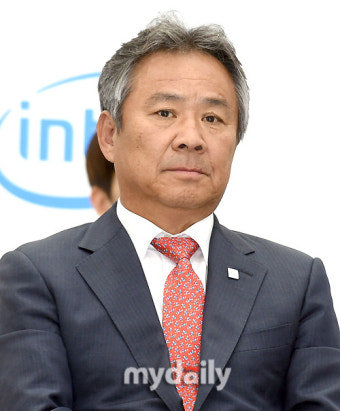 [MD포토] 이기흥 대한체육회장 '평창동계올림픽 앞두고'