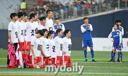 [MD포토] 선제골 사랑팀 축구영웅들 잊지 않겠습니다