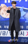 [MD포토] 슈퍼주니어 동해, 영하의 날씨 무색한 가을 남자
