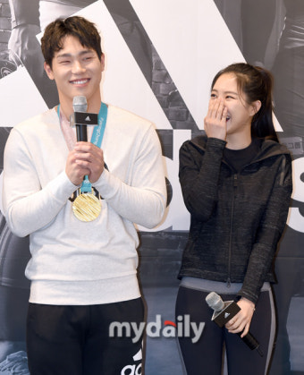 [MD포토] 손나은도 반한 아이언맨 윤성빈의 매력
