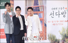 [MD포토] 이적-양세현-로운, 카페지기 한자리에