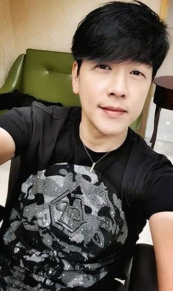 류시원, 조각 같은 외모와 대비되는 검게 그을린 팔...