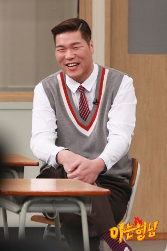 ‘아는 형님’ MC그리, “서장훈은 너무 말이 많다” 저격
