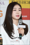 [MD화보] 아직도 고등학생 같아…김연아, 수수해도 빛나는 동안 외모