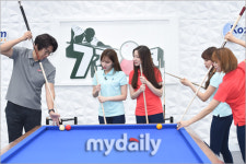 [MD포토] 김수로 당구 300의 찍어치기 시범