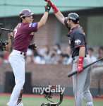 대포 4방 VS 빅이닝, 화끈했던 올스타 타자들