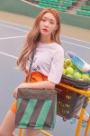 청하, 독보적 상큼-발랄 매력 화보 공개…청량미 발산