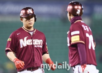 넥센 김민성, 왼쪽 햄스트링 통증으로 교체