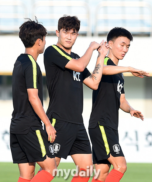 UCL 개막, 태극전사 맞대결 기대…김민재-이강인-황인범의 열정적인 무대