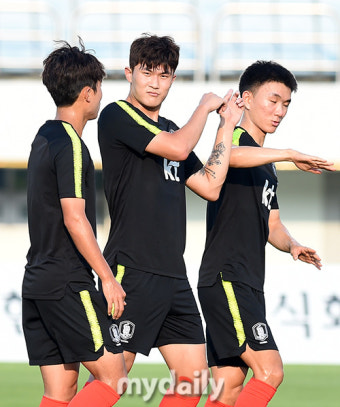 UCL 개막, 태극전사 맞대결 기대…김민재-이강인-황인범의 열정적인 무대