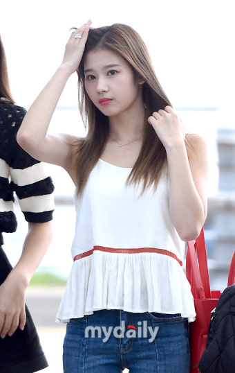 [MD포토] 트와이스 사나 '예쁘게'