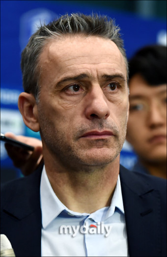 [MD포토] 파울루 벤투 감독, '축구 국가대표팀 새 감독 입니다'