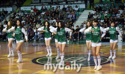 [MD포토] 모모랜드 원주에 나타난 흥요정
