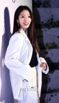 [MD화보] 청순美 폭발…박신혜, 긴 생머리 늘어뜨리고 등장 