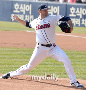 [MD포토] 린드블럼 '홈런은 잊고 다시 시작하는 마음으로'