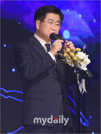 [MD포토] 권오갑 'K리그 대상 시상식을 축하드려요'