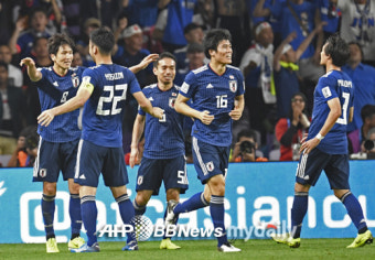 아시안컵 최다 우승국 일본, 이란에 3-0 완승…결승 진출