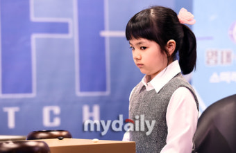 [MD포토] 일본 바둑 천재 나카무라 스미레 '매서눈 눈빛'