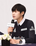 [MD포토] 프로골퍼 박성현 '역대 최고 후원 감사… 시즌 목표는 5승'