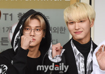 [MD포토] 에이티즈 우영-성화 힘찬 파이팅