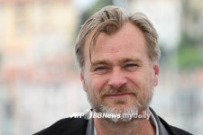 ‘트와일라잇’ 로버트 패틴슨, 놀란 감독 신작 캐스팅 “거대한 액션 블록버스터”[공식]