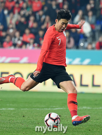 [MD포토] 손흥민 '완벽한 기회'