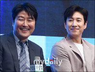 [MD포토] 송강호-이선균, 훈훈한 아빠미소