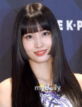 [MD포토] 트와이스 모모 심쿵! 눈맞춤