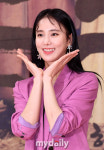 [MD포토] 노행하 러블리 꽃포즈
