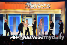 한국 음방 아닙니다, 빌보드뮤직어워드입니다…방탄소년단X할시, 작은 것들을 위한 시 최초공개 환상 칼군무 [종합]