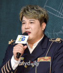 [MD포토] 신동 전직 PC방 사장입니다